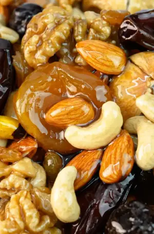 Honey Nuts ( মধুময় বাদাম ) – 1KG